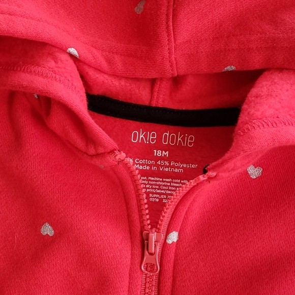 Toddler girls red fleece pants a zip up hoodie. - Picture 4 of 5